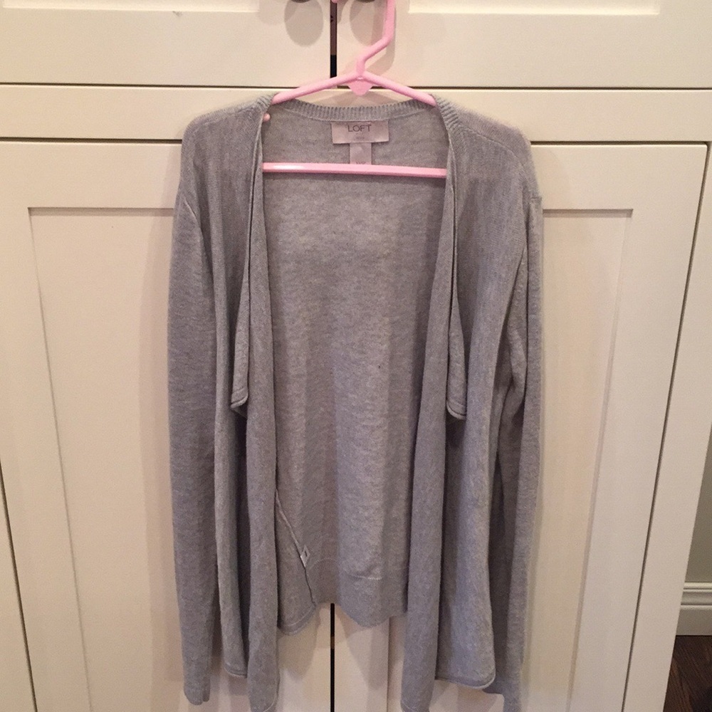 Grey sweater material cardigan